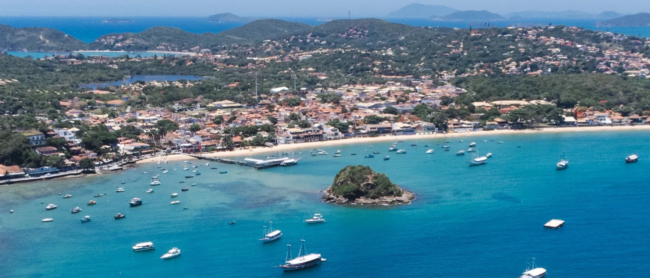 Mercado Inmobiliario de Búzios: ¿Por Qué la Ciudad Sigue Atrayendo Residentes de Todo el Mundo?